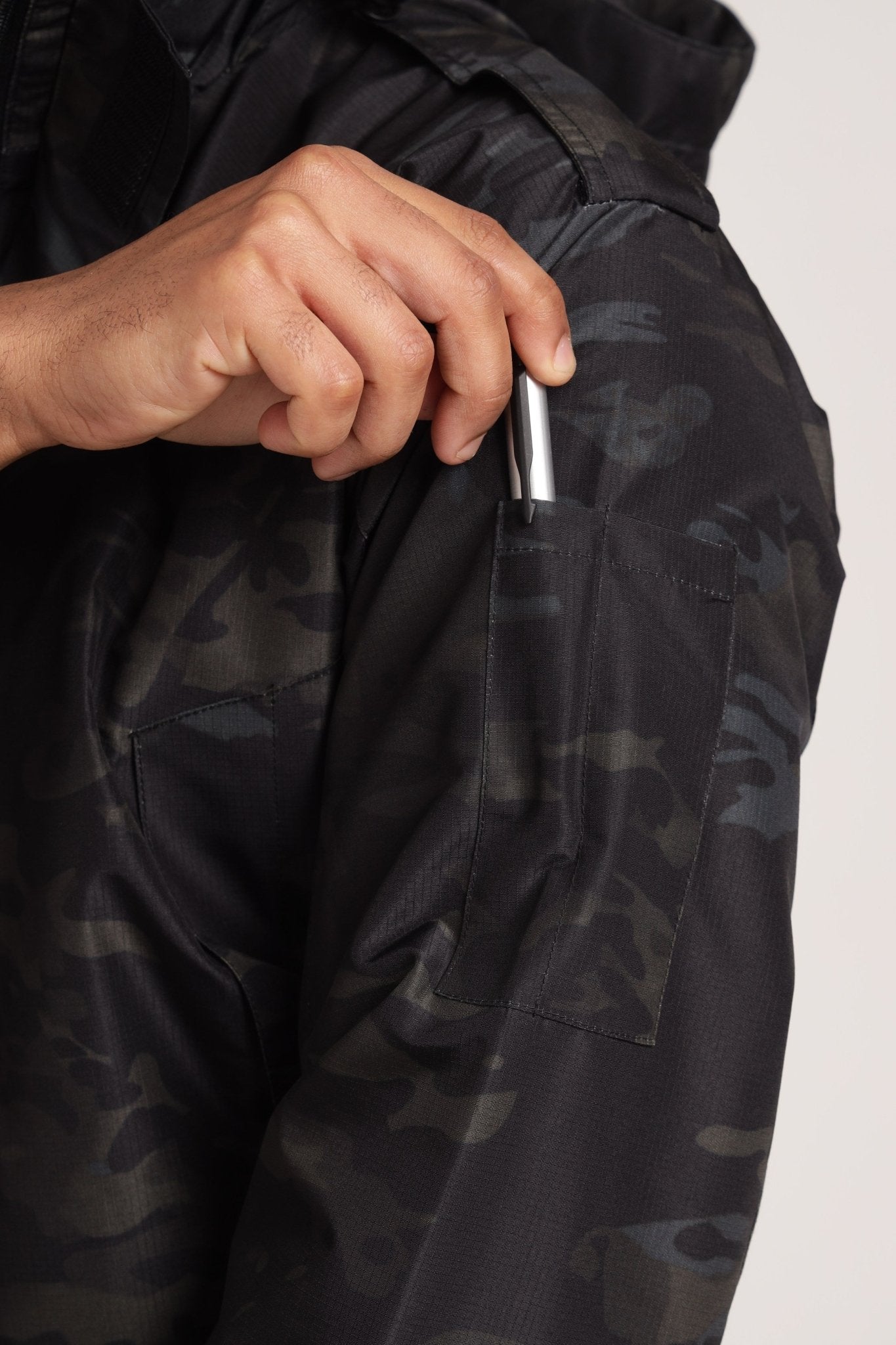 Black Multicam Airshell Windjacket - MountMiller