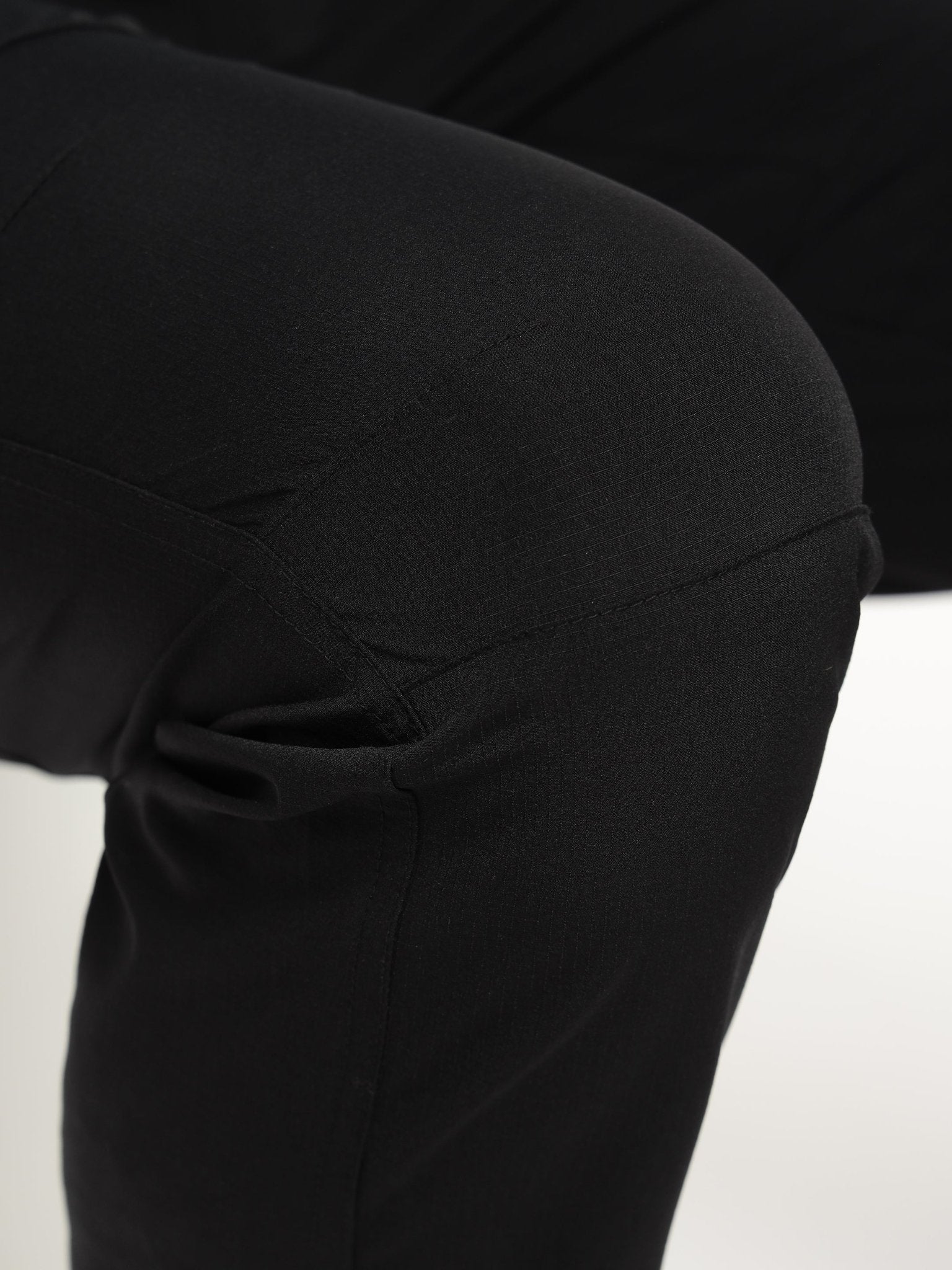 Black PathFinder Trekking Pant - MountMiller